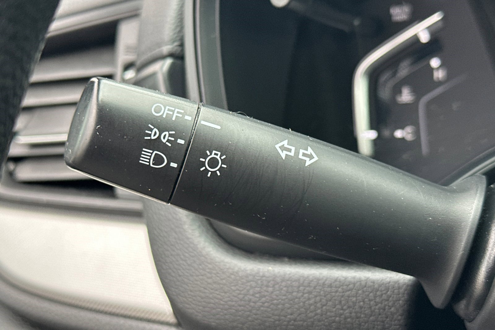 Used 2019 Honda CR-V LX image 31