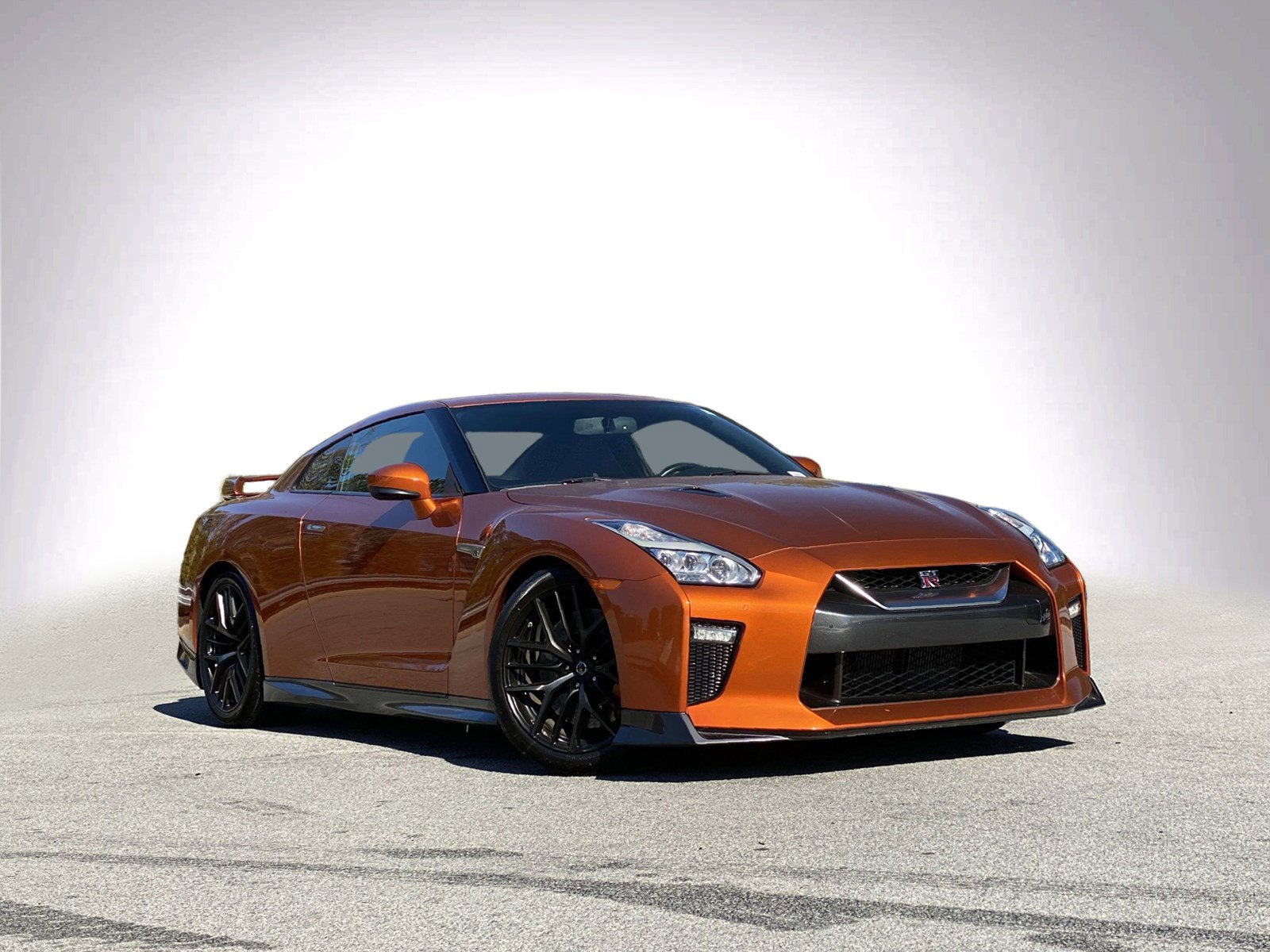Used 2017 Nissan GT-R Premium video 2