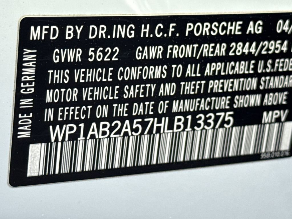 Used 2017 Porsche Macan S image 34