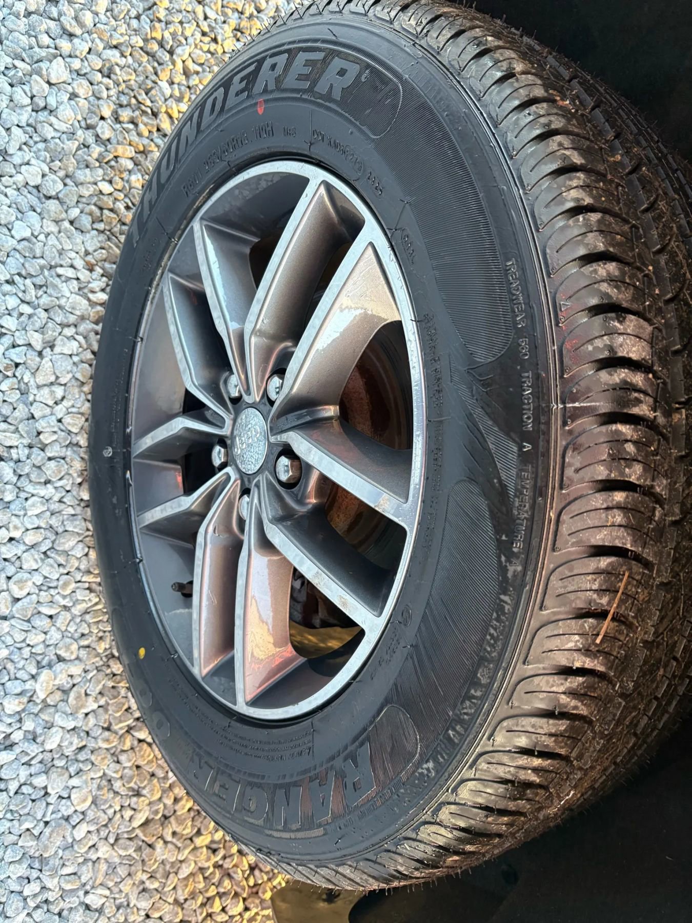 Used 2018 Jeep Grand Cherokee Limited image 20