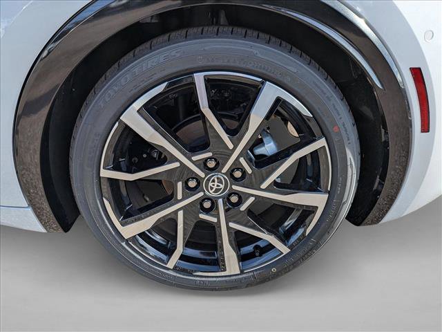 New 2026 Toyota Prius Plug-In Hybrid image 9