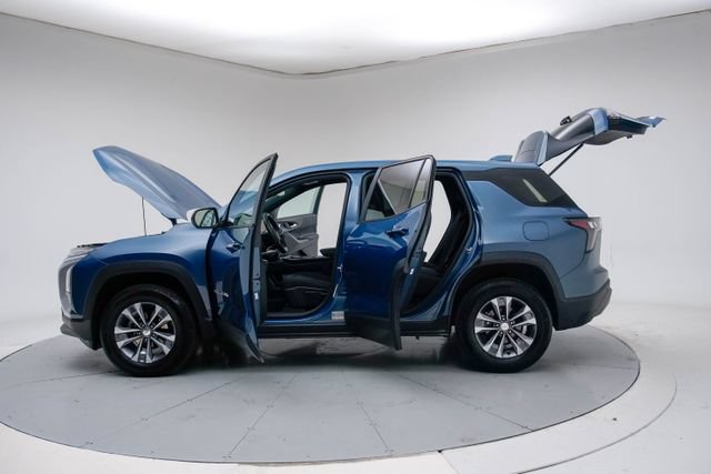 Used 2026 Chevrolet Equinox LT AWD/4WD image 19
