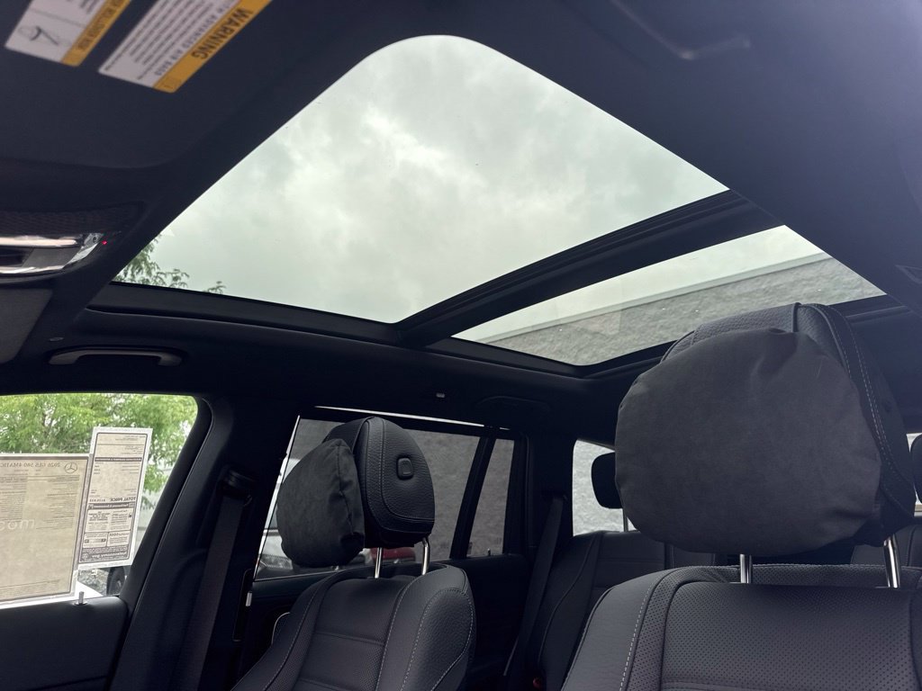 New 2026 Mercedes-Benz GLS 580 4MATIC image 11