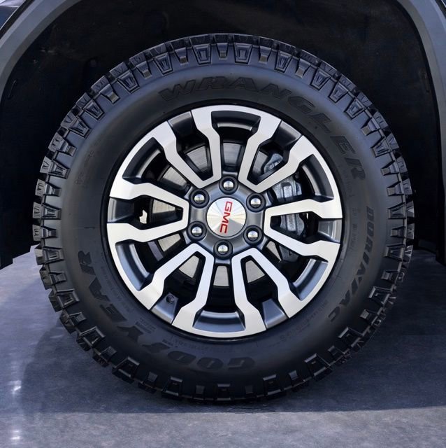 Used 2022 GMC Sierra 1500 AT4 w/ AT4 Premium Package image 10