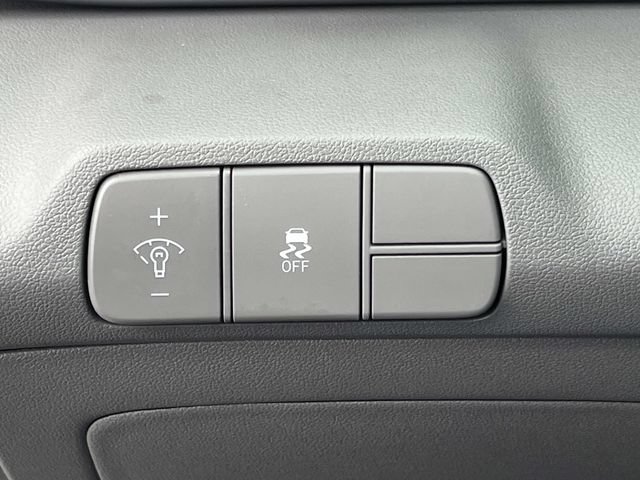Certified 2025 Hyundai Elantra Sport FWD image 25