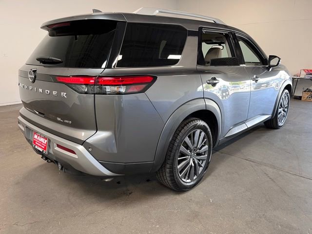 Used 2022 Nissan Pathfinder SL w/ SL Premium Package image 3