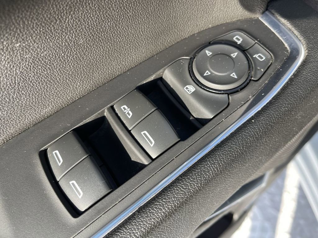 Used 2024 Chevrolet Silverado 1500 LT AWD/4WD image 13