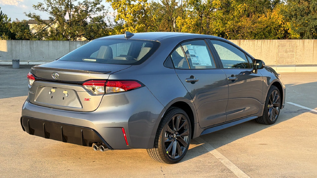 New 2027 Toyota Corolla SE FWD image 4