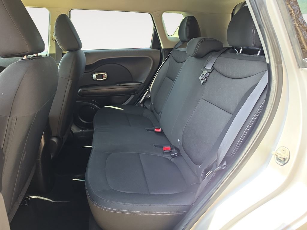 Used 2015 Kia Soul image 13