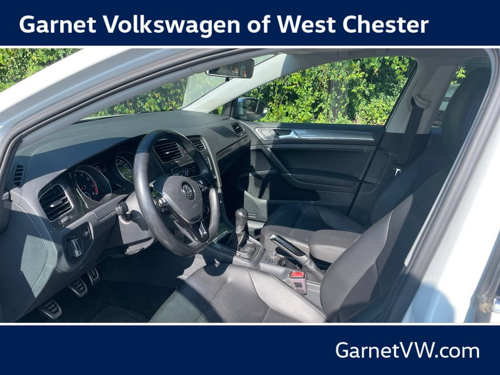 Used 2017 Volkswagen Golf Alltrack S AWD/4WD image 9