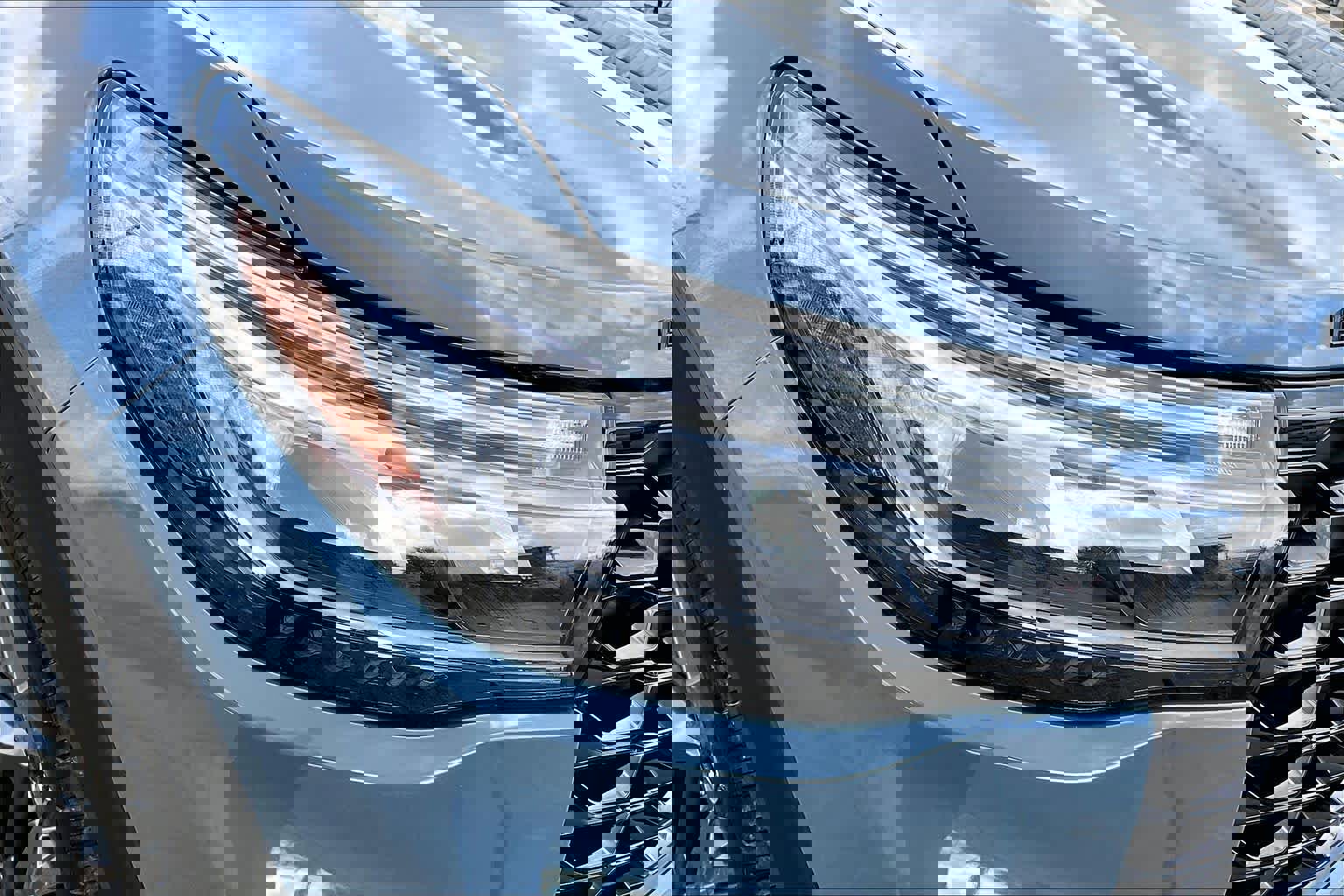 Certified 2025 Ford Explorer ST-Line w/ Premium Package image 27