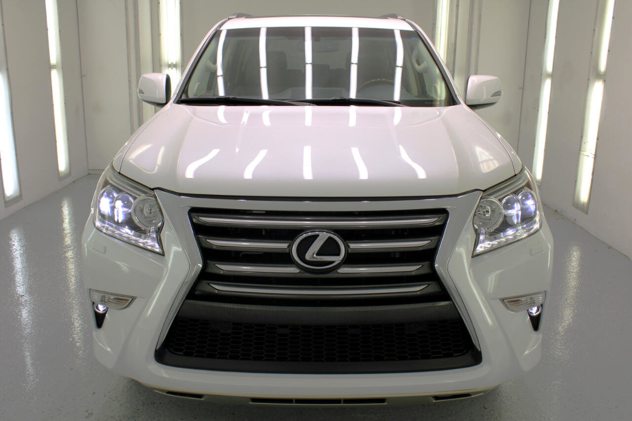 Used 2016 Lexus GX 460 Premium image 3