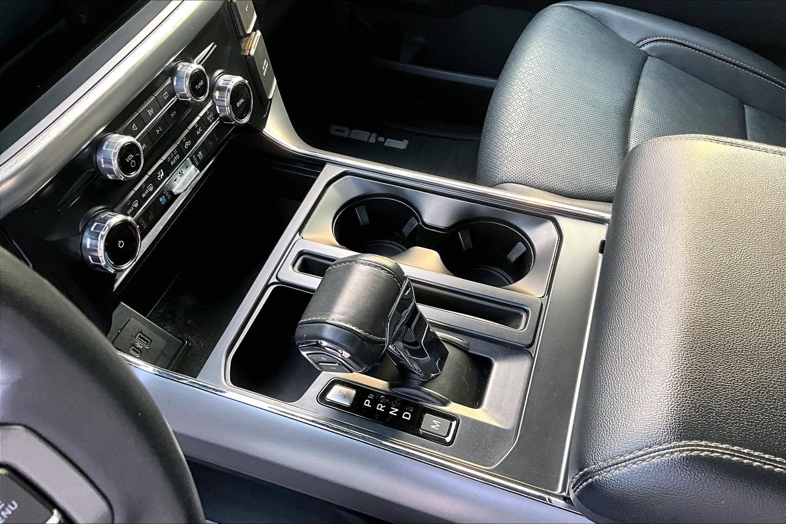 Used 2022 Ford F150 Lariat image 19