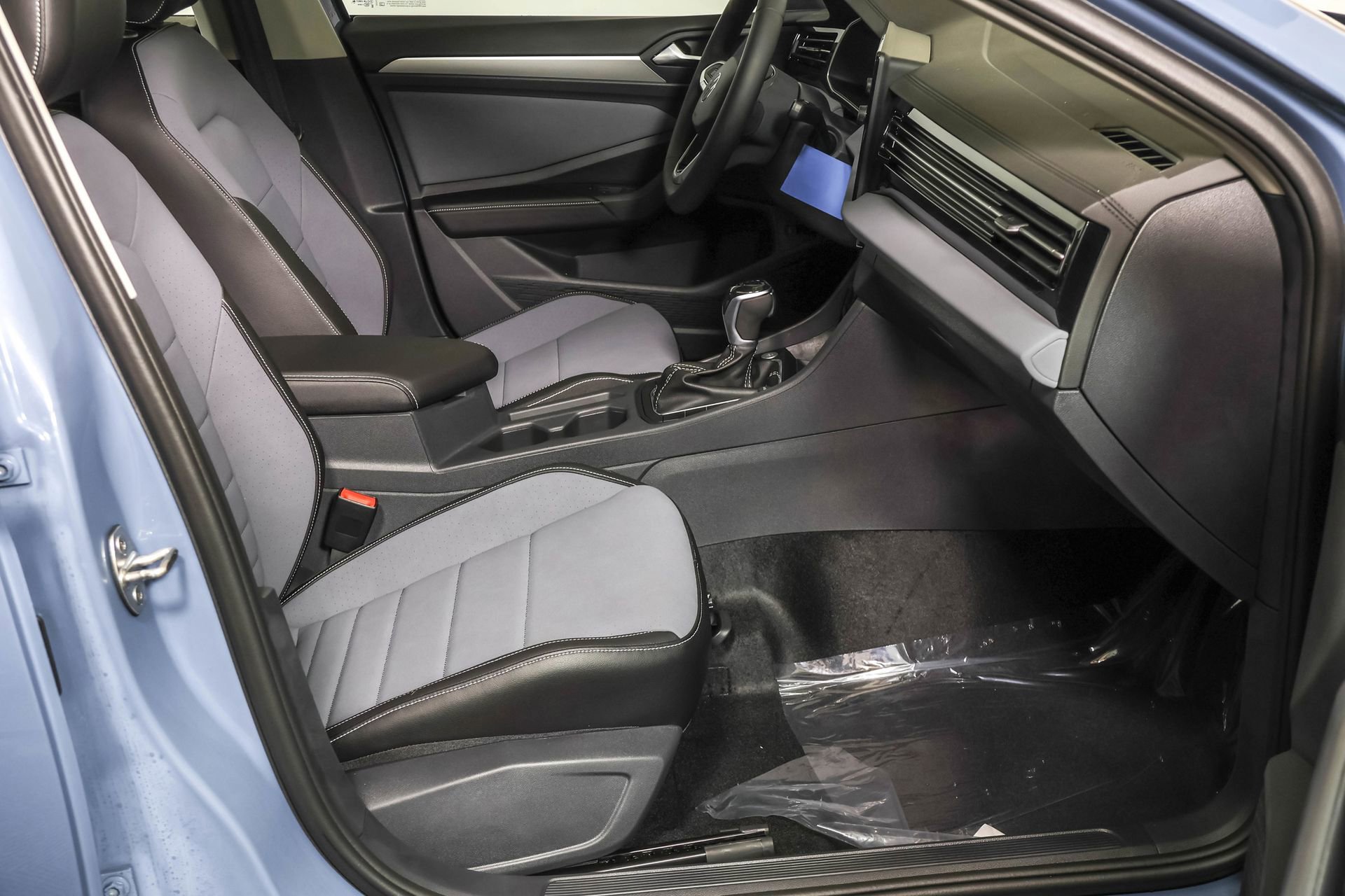 New 2026 Volkswagen Jetta SE FWD image 42