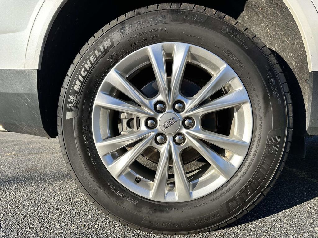 Used 2023 Cadillac XT5 Luxury AWD/4WD image 6