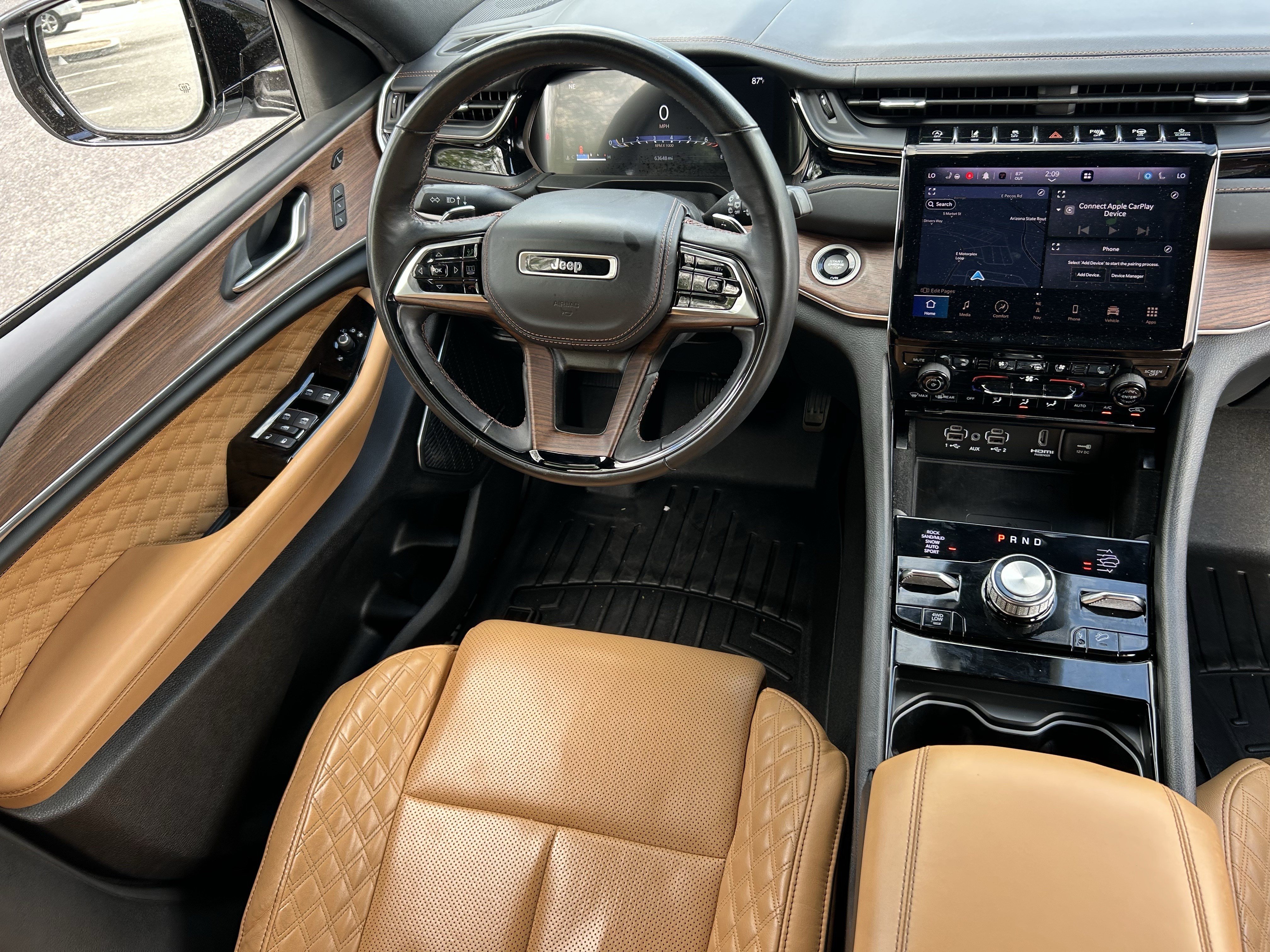 Used 2022 Jeep Grand Cherokee L Summit w/ Luxury Tech Group V AWD/4WD image 13
