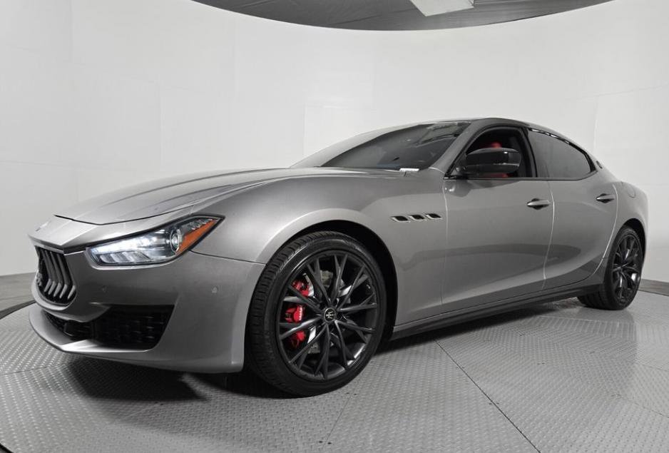 Used 2021 Maserati Ghibli S image 1