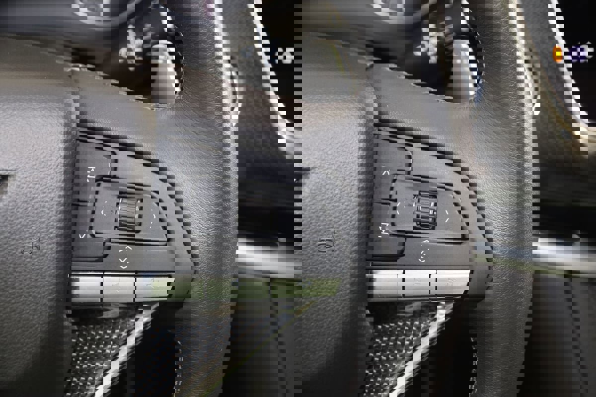 Used 2024 Cadillac XT6 Sport image 39