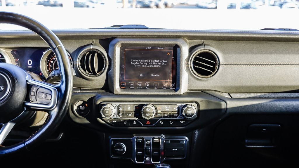 Used 2021 Jeep Wrangler Unlimited Sahara image 16