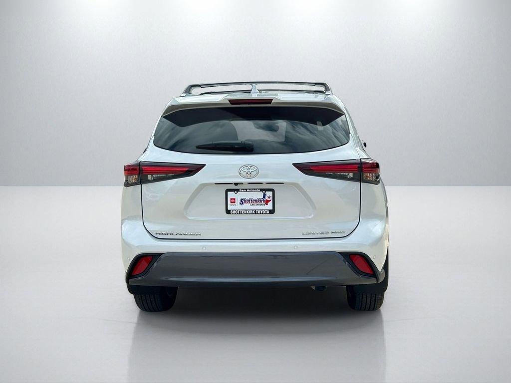 Used 2026 Toyota Highlander Limited image 6