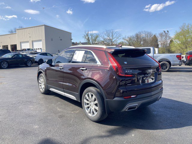 Used 2021 Cadillac XT4 Premium Luxury image 5