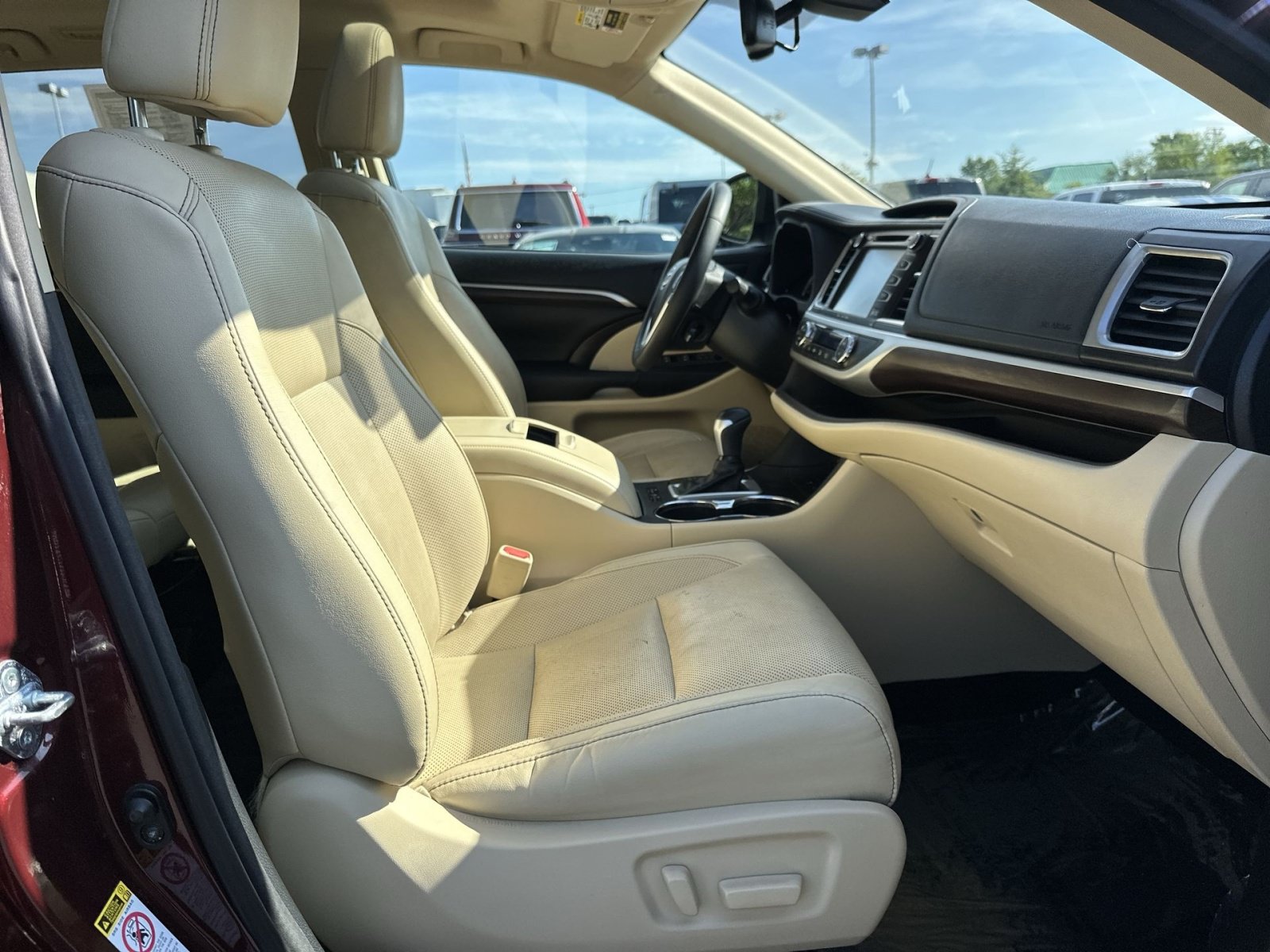 Used 2016 Toyota Highlander Limited Platinum AWD/4WD image 29