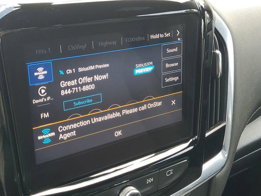 Used 2023 Chevrolet Traverse LT image 27