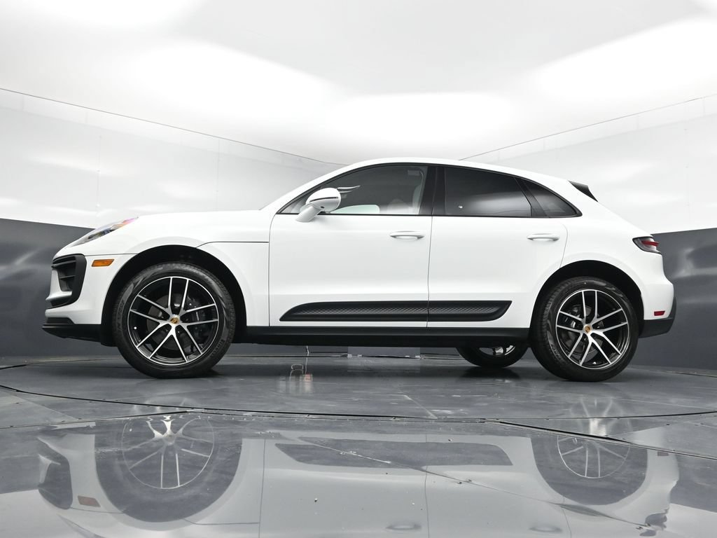 New 2026 Porsche Macan AWD/4WD image 22