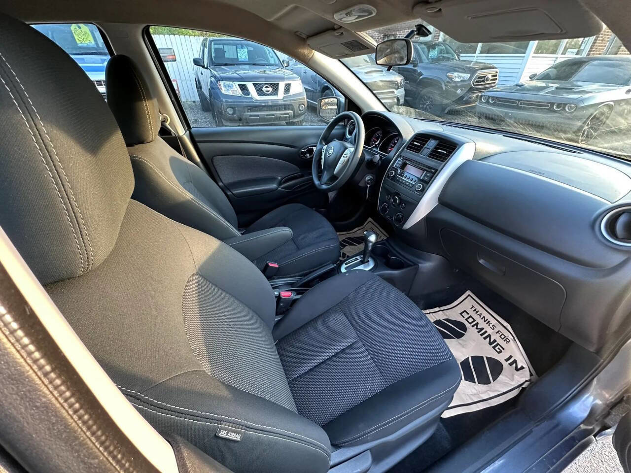 Used 2016 Nissan Versa SV w/ SV Appearance Package FWD image 14