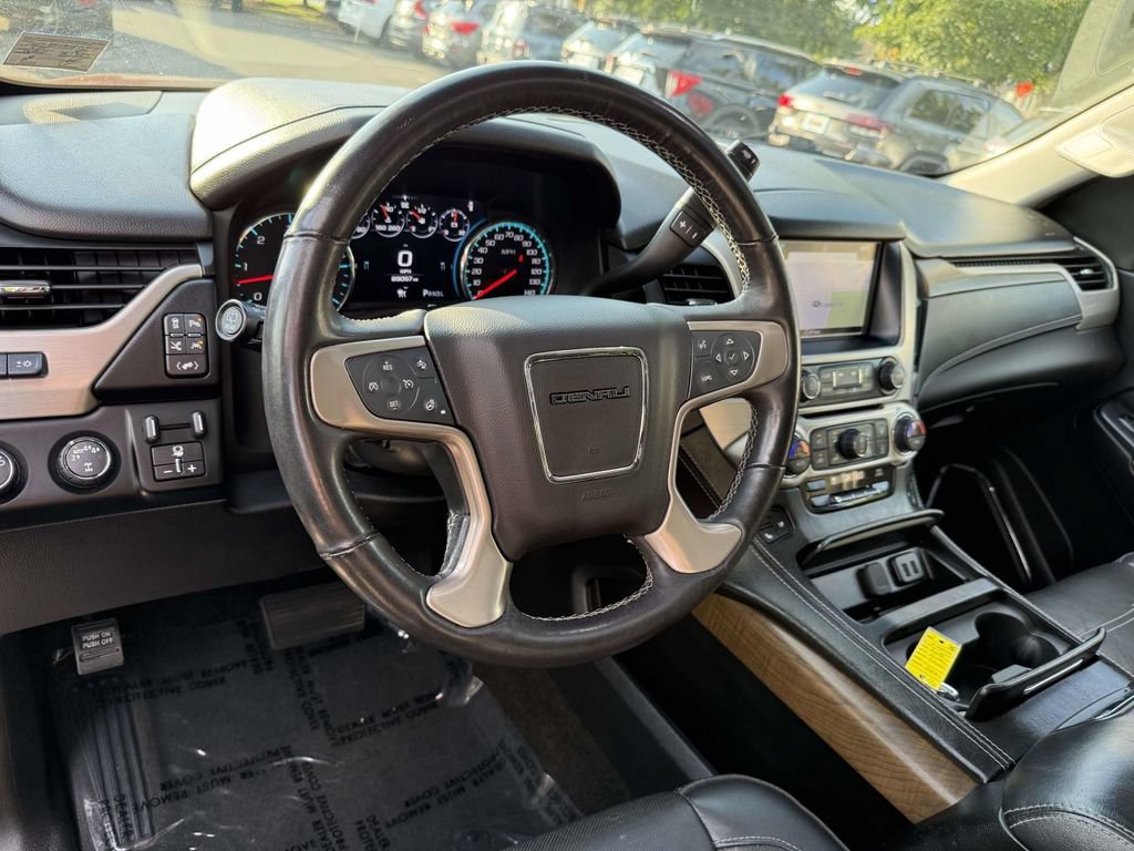 Used 2018 GMC Yukon Denali w/ Denali Ultimate Package AWD/4WD image 2