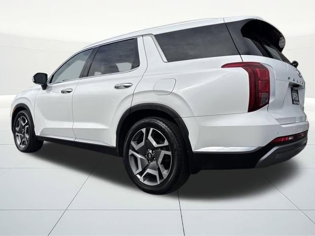 Used 2023 Hyundai Palisade Limited image 3