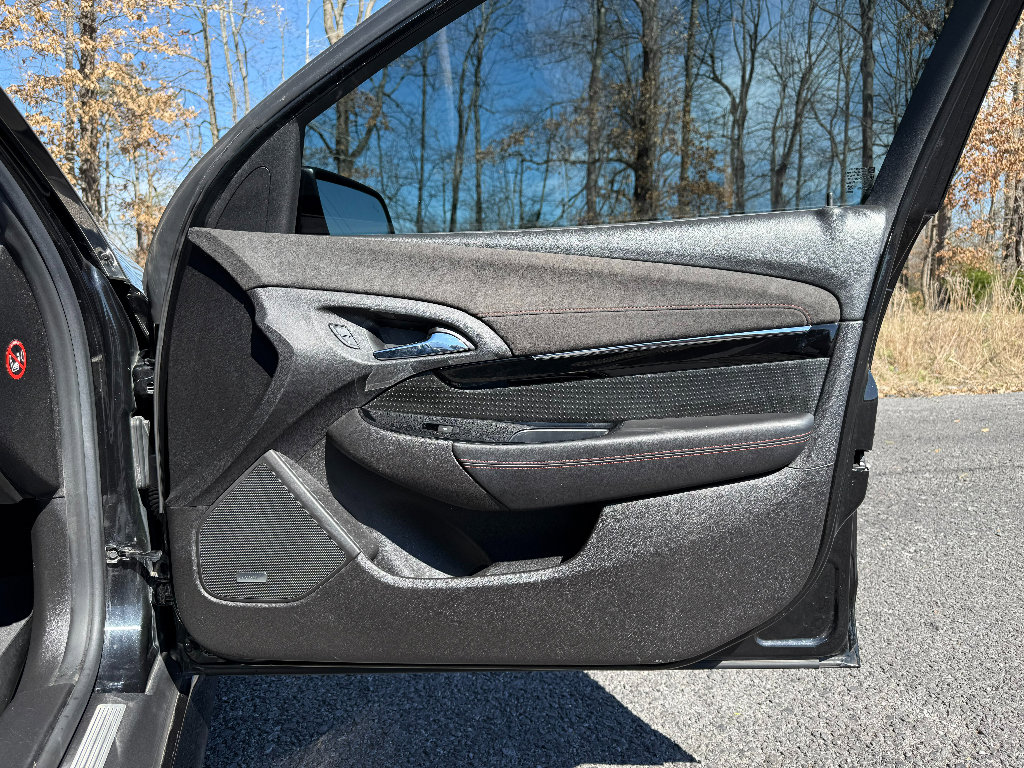 Used 2017 Chevrolet SS image 31