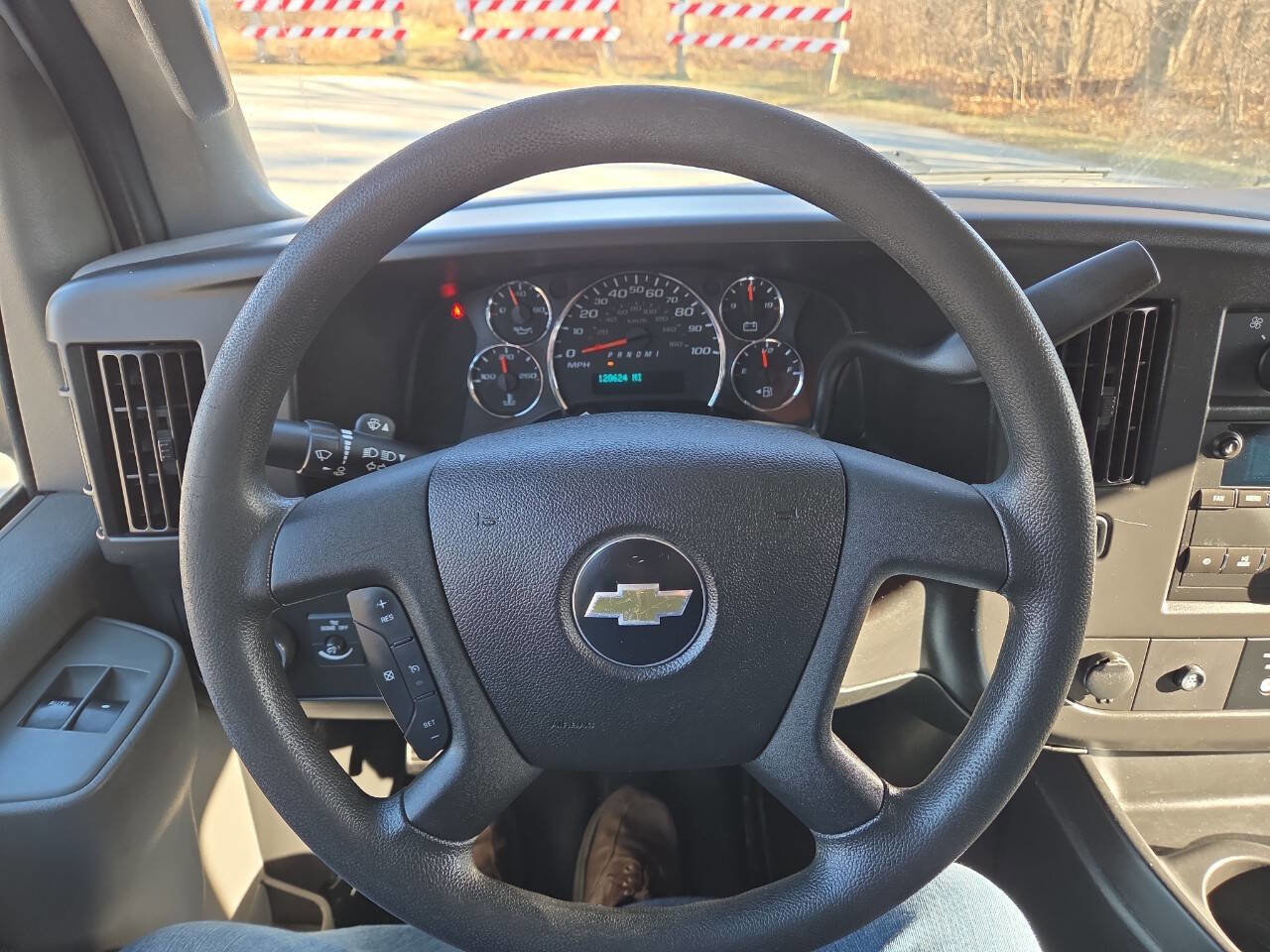 Used 2019 Chevrolet Express 3500 w/ Driver Convenience Package image 15