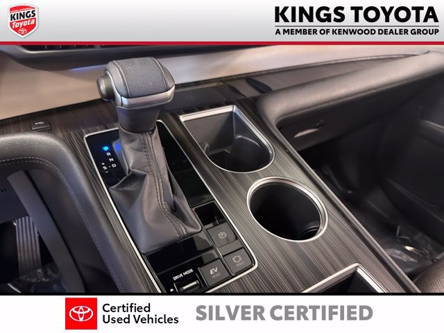 Used 2022 Toyota Sienna Platinum FWD image 26