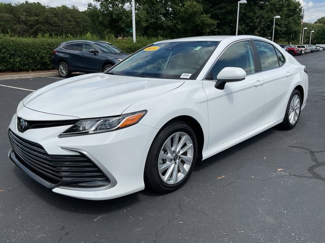 Used 2024 Toyota Camry LE FWD image 2