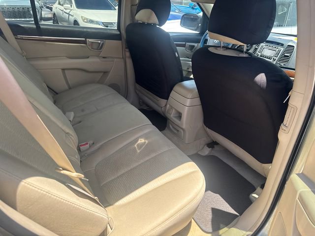 Used 2009 Hyundai Santa Fe GLS FWD image 12