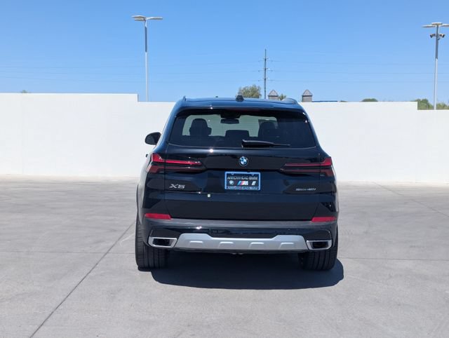 Used 2026 BMW X5 sDrive40i w/ Premium Package RWD image 7
