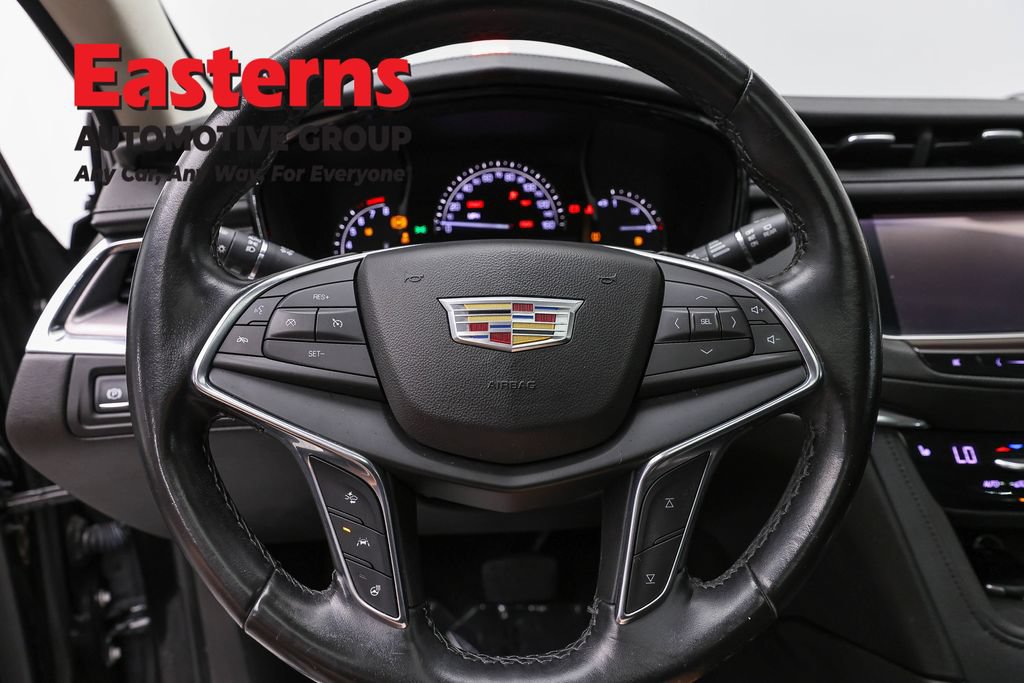 Used 2018 Cadillac XT5 Luxury w/ Driver Awareness Package AWD/4WD image 10