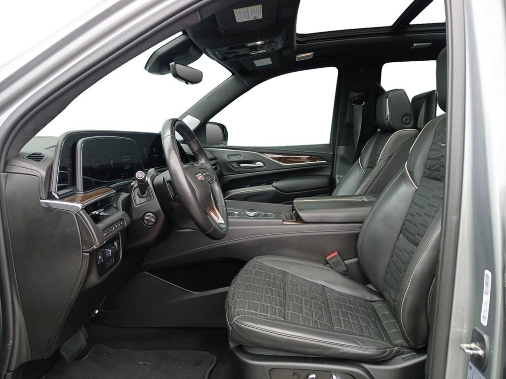 Used 2023 Cadillac Escalade Sport Platinum AWD/4WD image 19