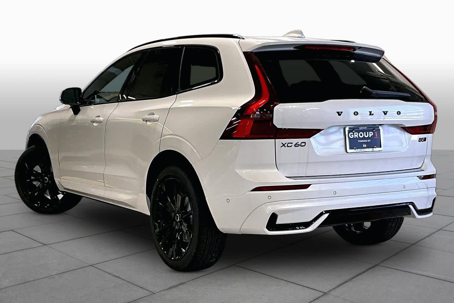 New 2026 Volvo XC60 B5 Ultra w/ Protection Package Premier AWD/4WD image 3