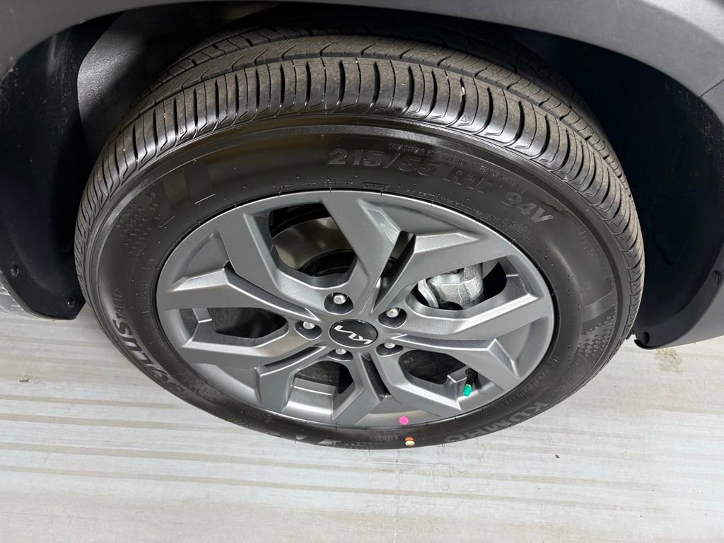 New 2026 Kia Seltos LX FWD image 10