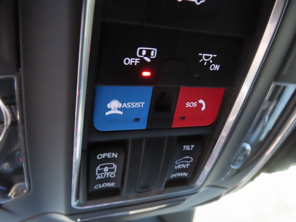 New 2025 Jeep Grand Cherokee Limited w/ Luxury Tech Group II image 13