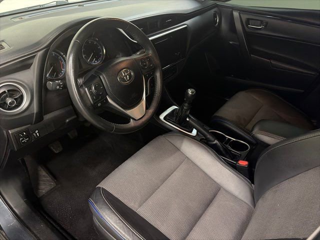 Used 2018 Toyota Corolla SE image 15