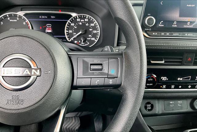 Certified 2024 Nissan Rogue SV FWD image 24