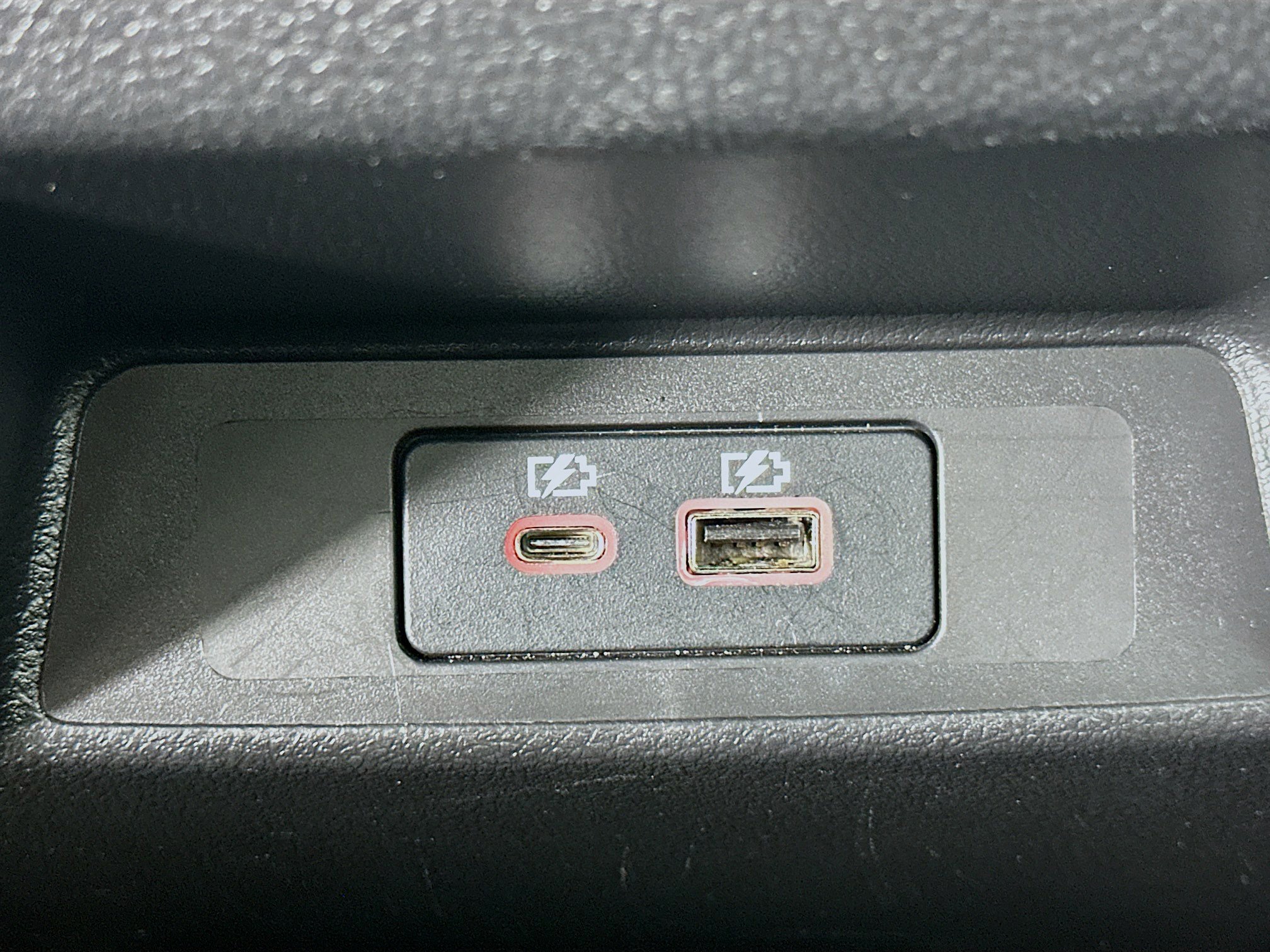 Used 2024 Nissan Altima 2.5 SV FWD image 32