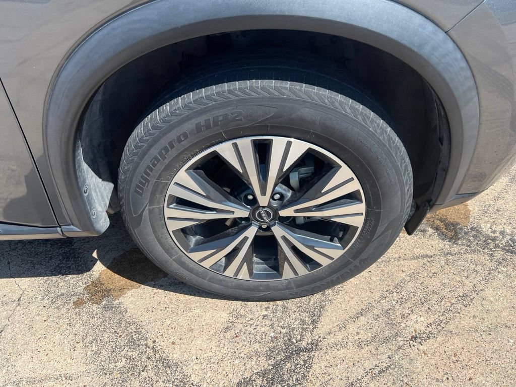 Used 2023 Nissan Rogue SV AWD/4WD image 19