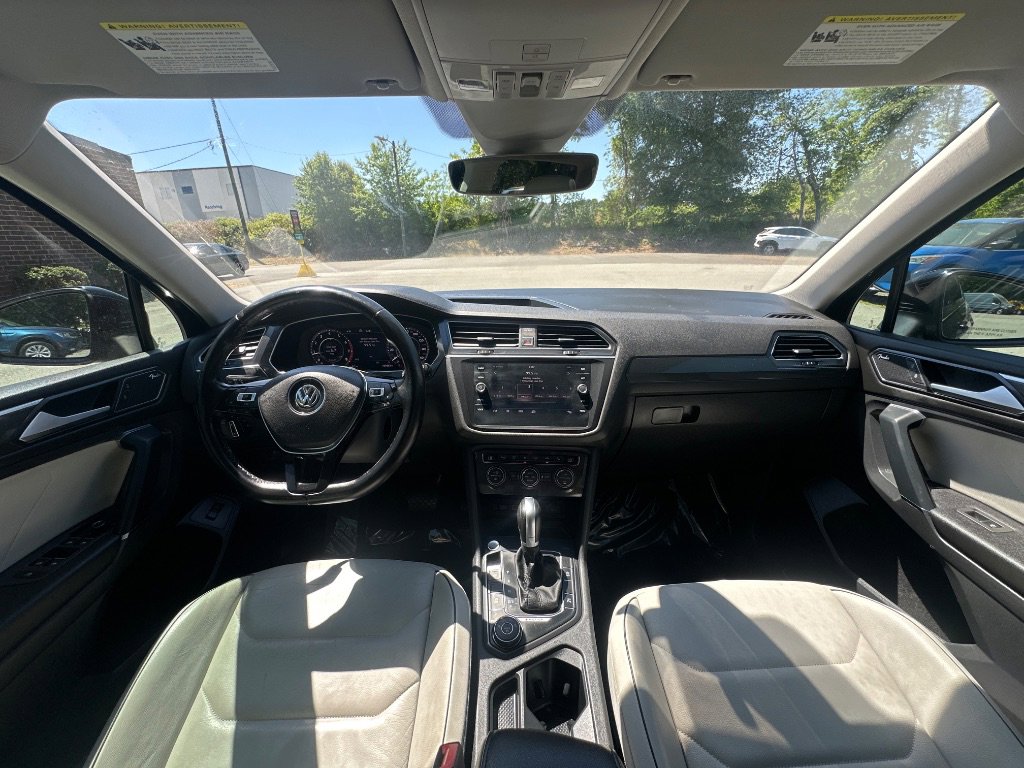 Used 2018 Volkswagen Tiguan SEL Premium AWD/4WD image 32