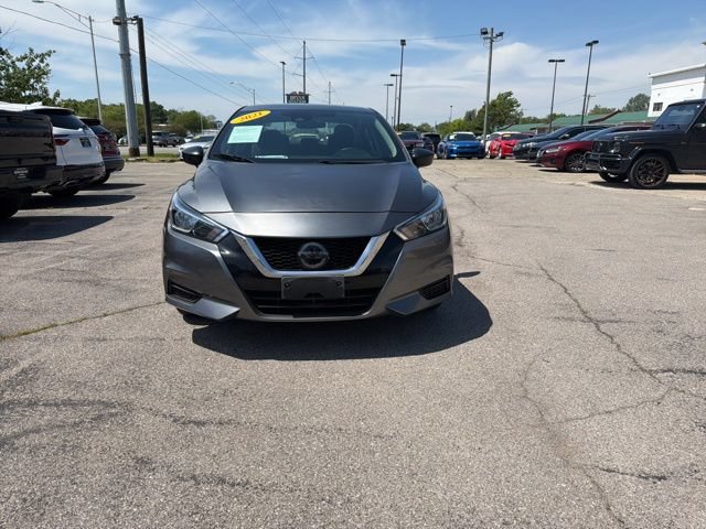 Used 2021 Nissan Versa S FWD image 2