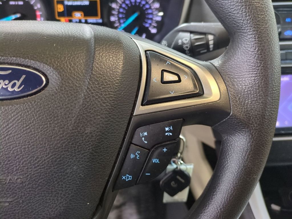 Used 2015 Ford Fusion SE image 28