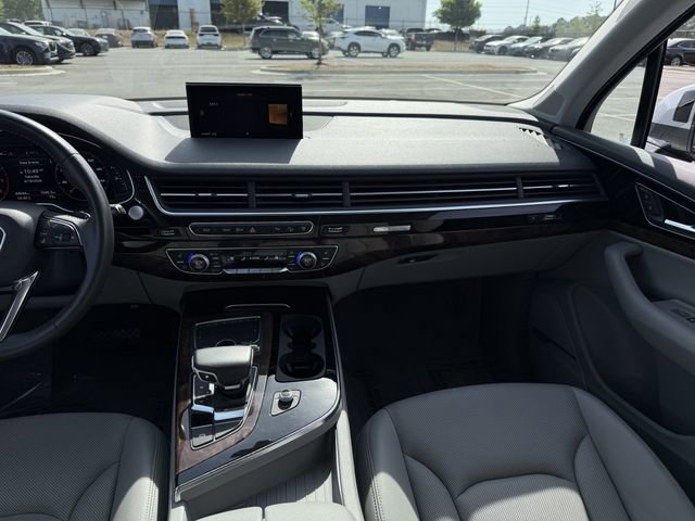 Used 2017 Audi Q7 3.0T Prestige image 16